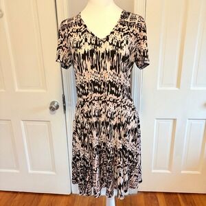 Pixley Womens Small Fit & Flare Dress Pink Black Abstract Short Sleeve V-Neck